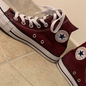 Maroon high top converse